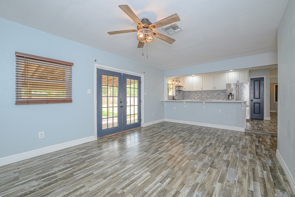 402 Sunset, Ingleside on the Bay, TX 78362 Photo