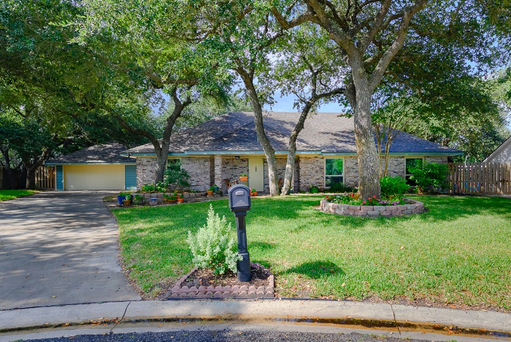 102 San Leanna Drive, ROCKPORT, TX 78382 Photo