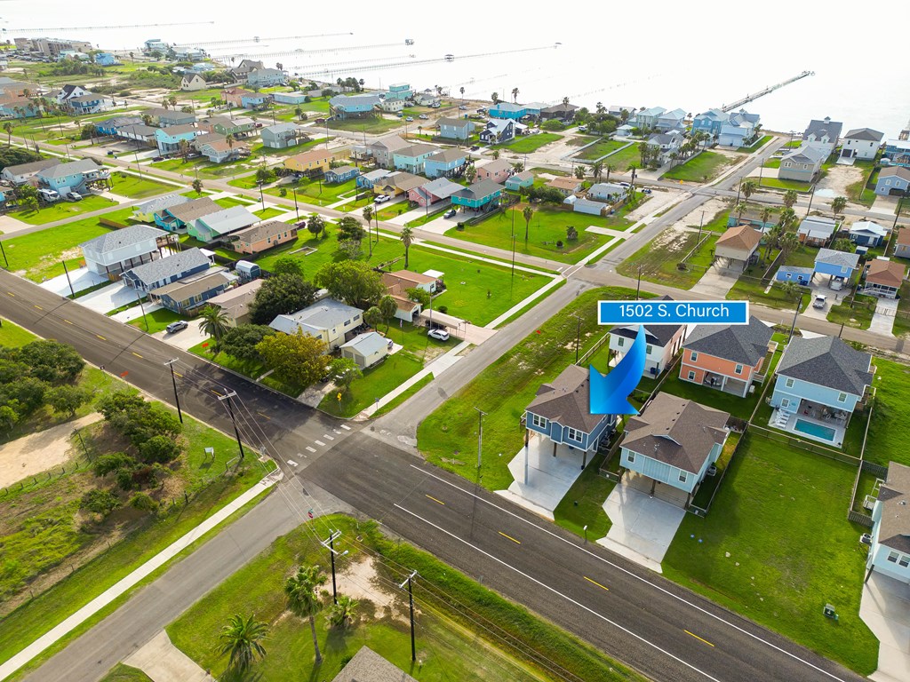 1502 S Church St, ROCKPORT, TX 78382 Photo