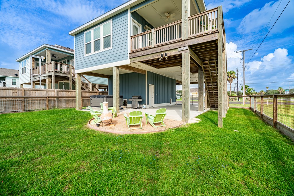 1502 S Church St, ROCKPORT, TX 78382 Photo