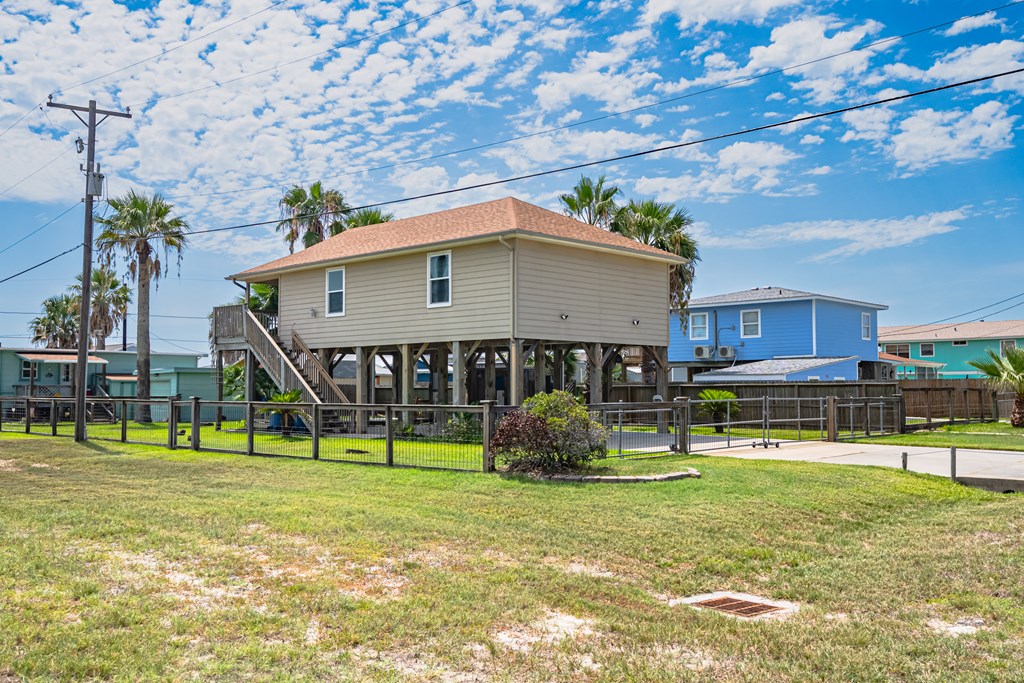 1502 S Live Oak, ROCKPORT, TX 78382 Photo