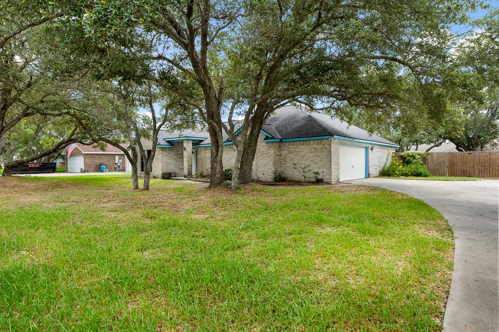 112 Sierra Woods, ROCKPORT, TX 78382 Photo