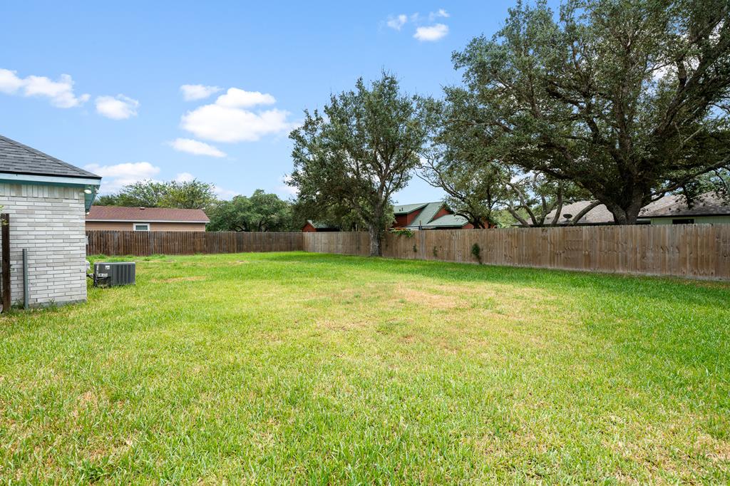 112 Sierra Woods, ROCKPORT, TX 78382 Photo