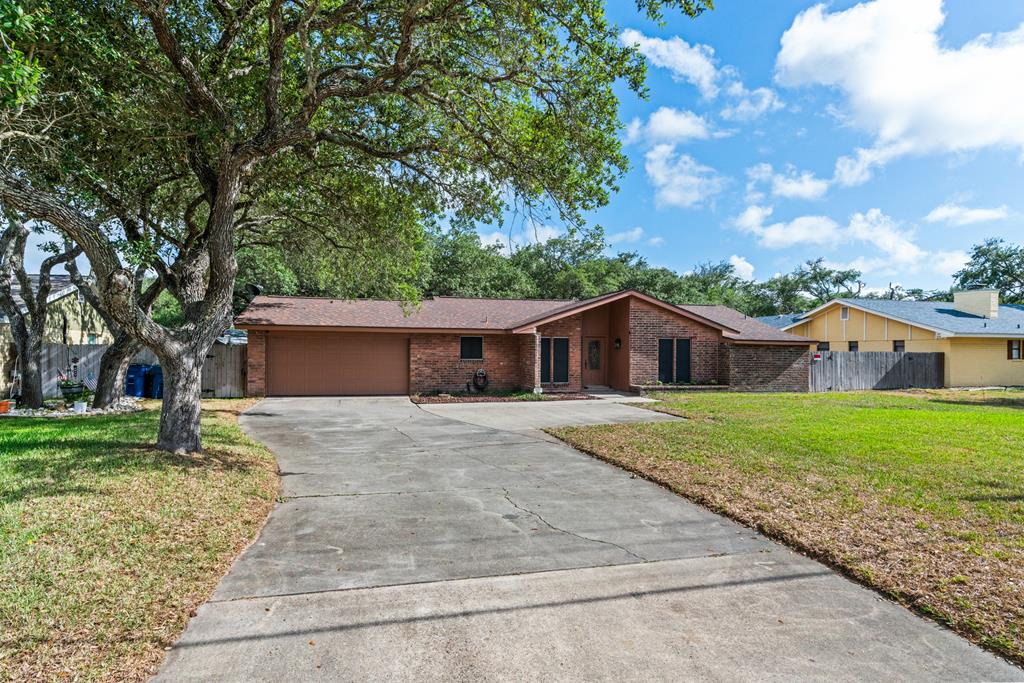 1201 Enterprise Blvd, ROCKPORT, TX 78382 Main Photo