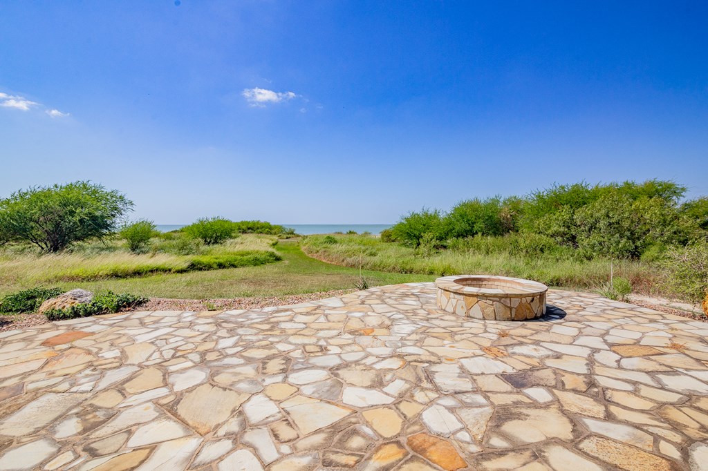 342 Bay Club Drive, SEADRIFT, TX 77983 Photo