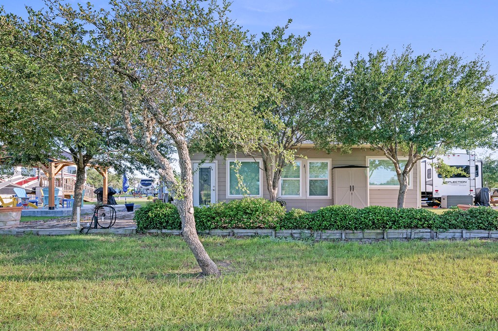 25 Augusta, Aransas Pass, TX 78336 Photo