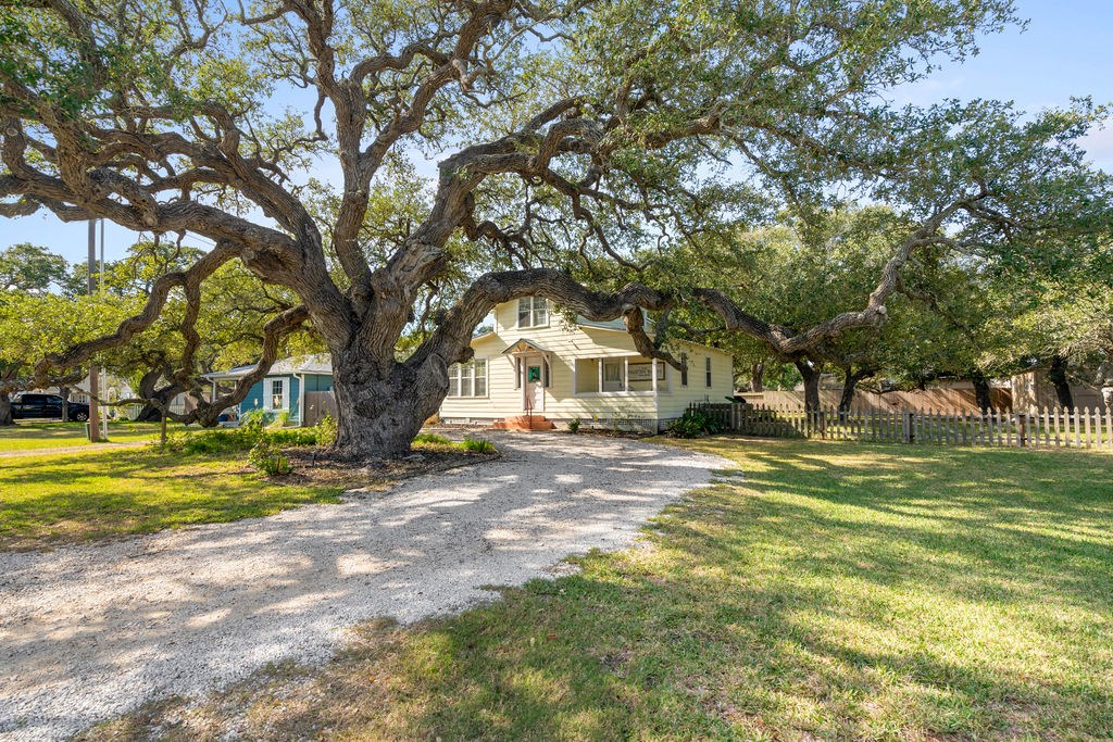 1027 N Austin, ROCKPORT, TX 78382 Photo