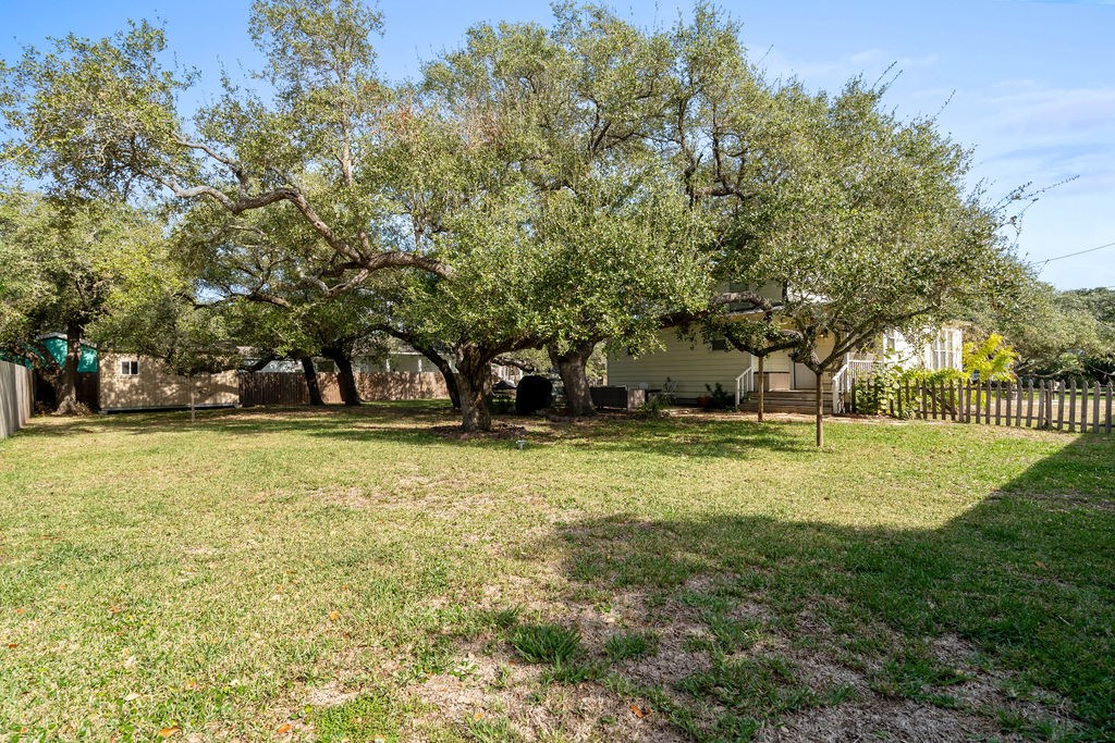 1027 N Austin, ROCKPORT, TX 78382 Photo