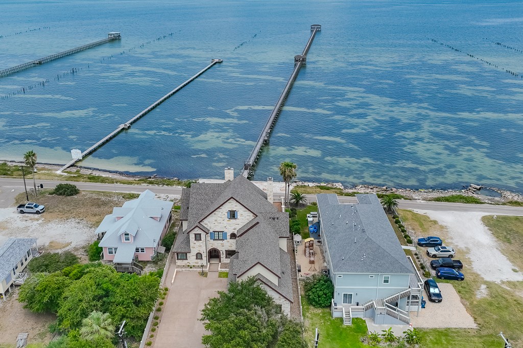 1229 Water St, ROCKPORT, TX 78382 Photo