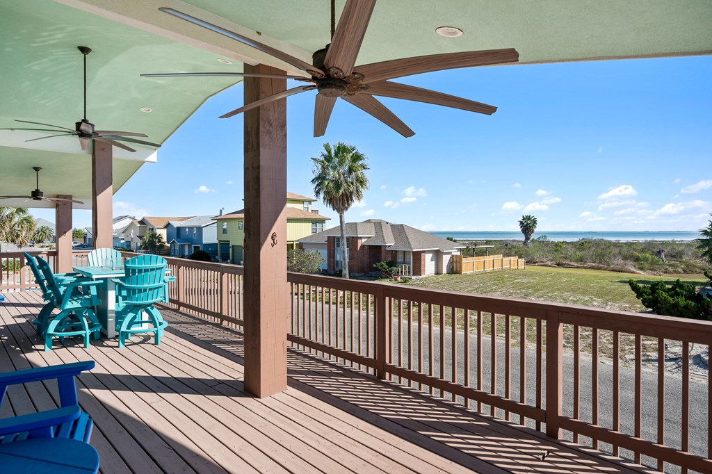 202 Bayview, City by the Sea, TX 78366 Photo