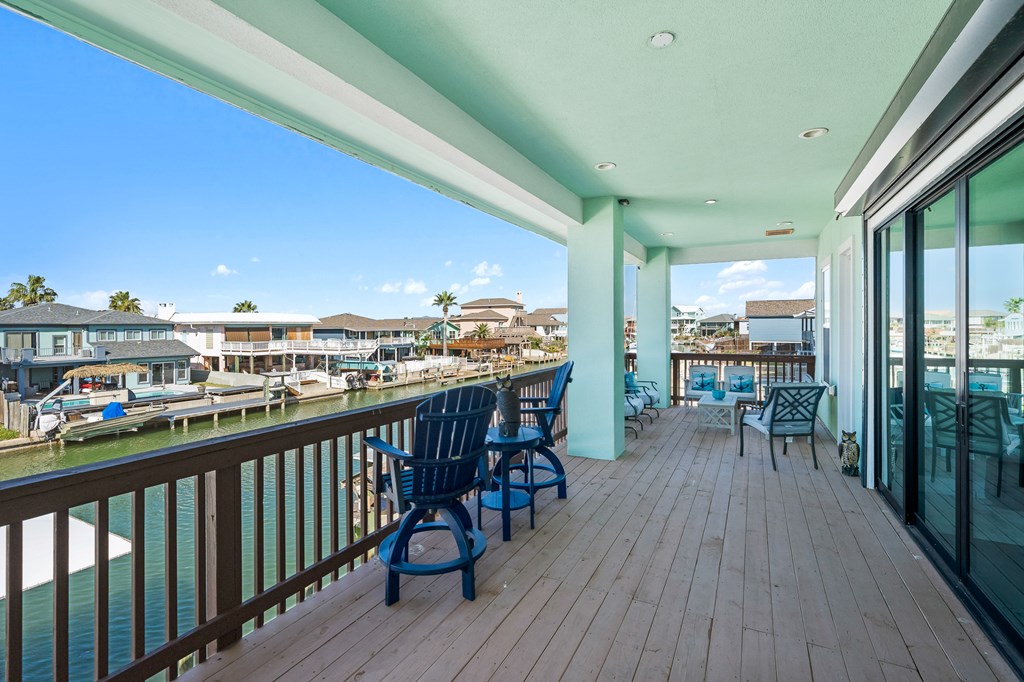 202 Bayview, City by the Sea, TX 78366 Photo