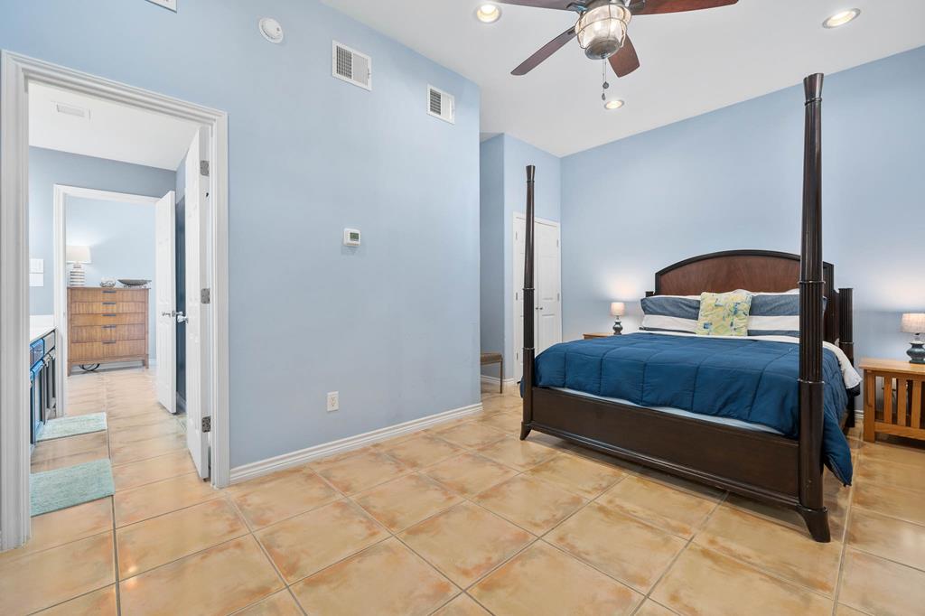 646 Copano Ridge Road, ROCKPORT, TX 78382 Photo