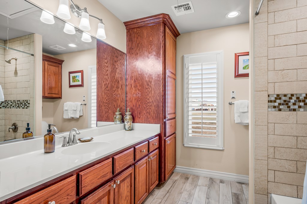 142 Mariners Dr, Port Aransas, TX 78373 Photo