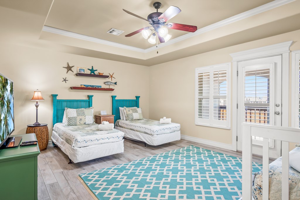 142 Mariners Dr, Port Aransas, TX 78373 Photo