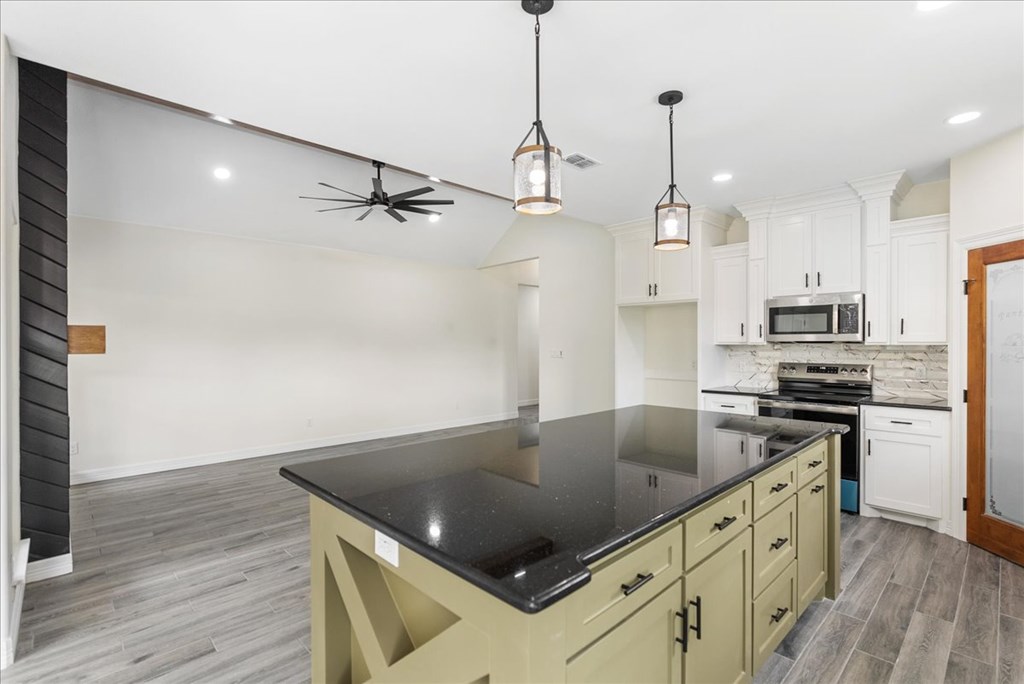 411 Magnolia, Aransas Pass, TX 78336 Photo
