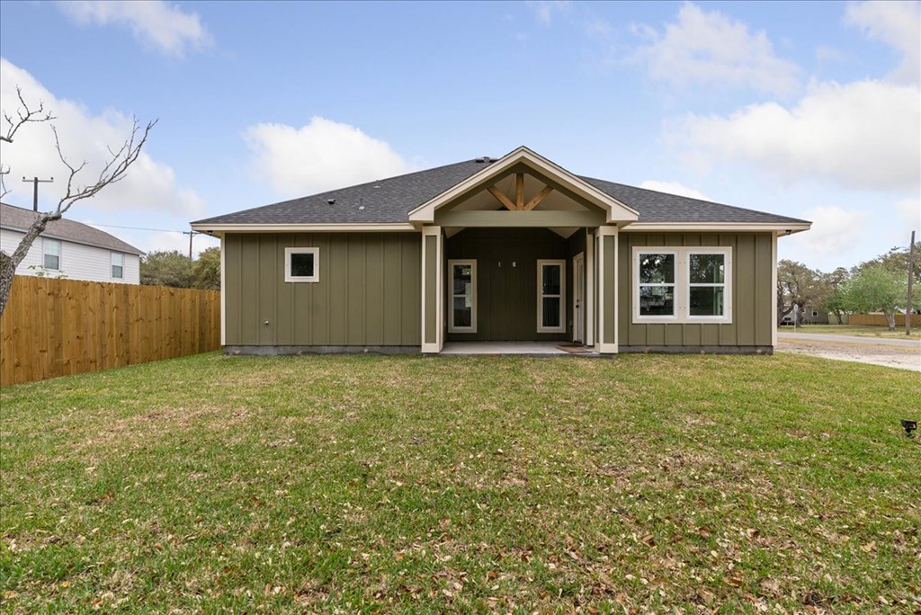 411 Magnolia, Aransas Pass, TX 78336 Photo