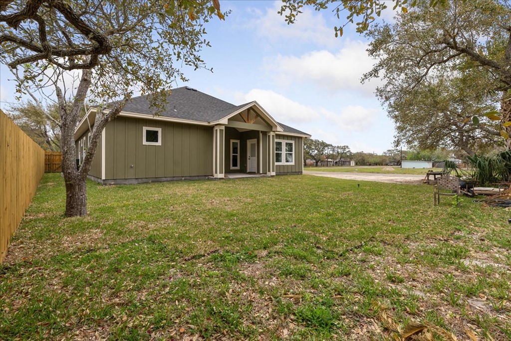 411 Magnolia, Aransas Pass, TX 78336 Photo