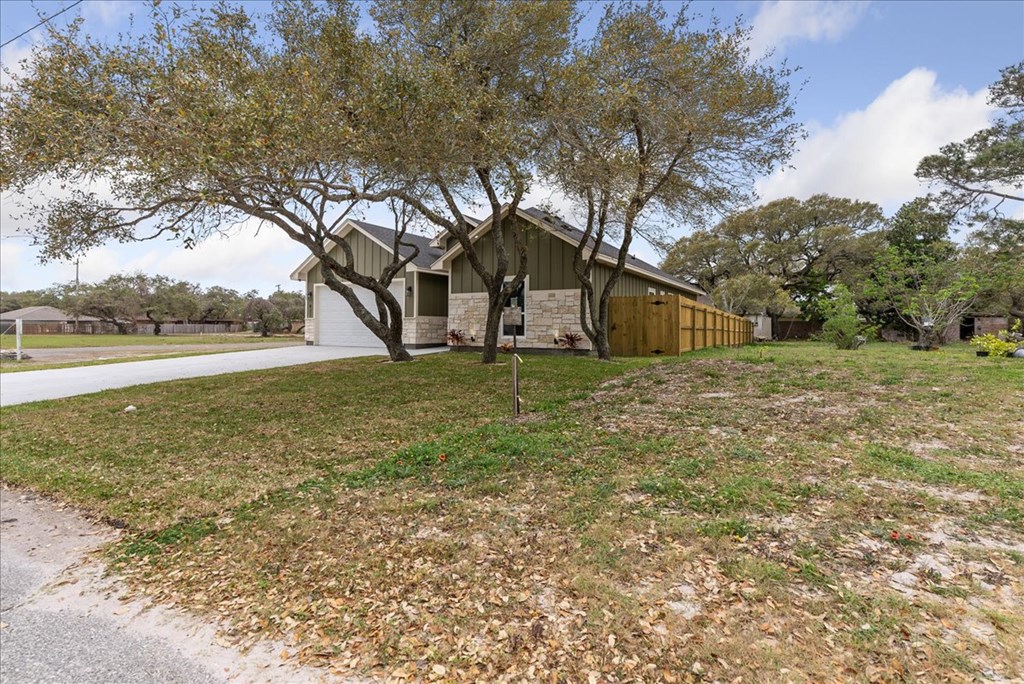 411 Magnolia, Aransas Pass, TX 78336 Photo