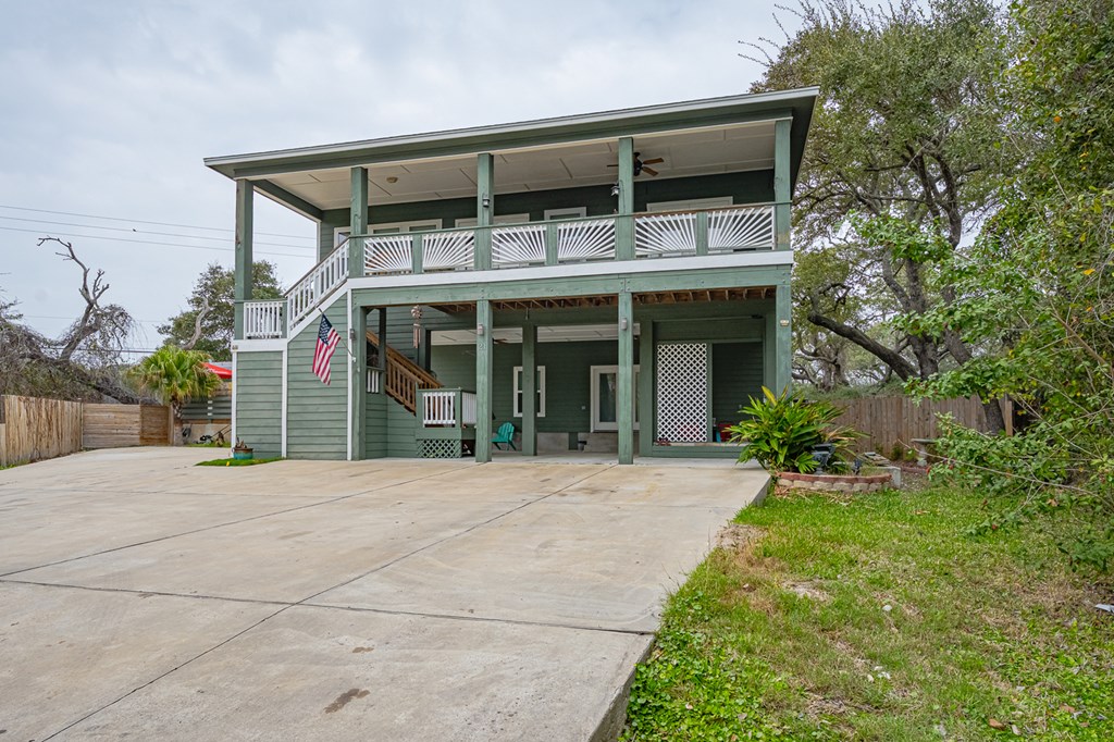 21 Bahamas, ROCKPORT, TX 78382 Photo