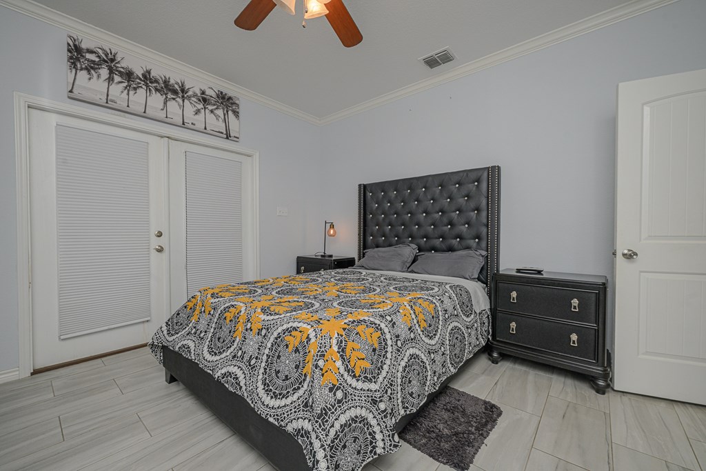 21 Bahamas, ROCKPORT, TX 78382 Photo
