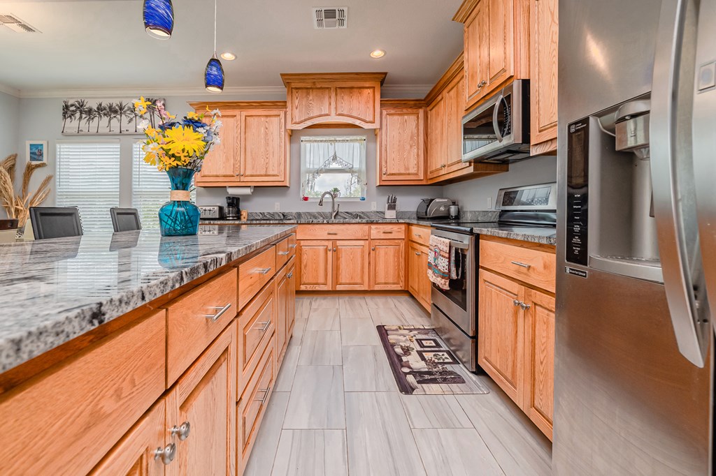21 Bahamas, ROCKPORT, TX 78382 Photo