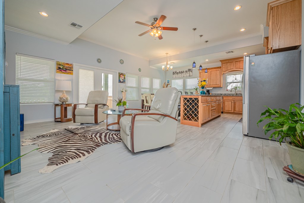 21 Bahamas, ROCKPORT, TX 78382 Photo