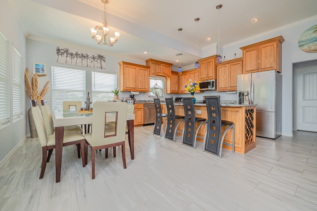 21 Bahamas, ROCKPORT, TX 78382 Photo
