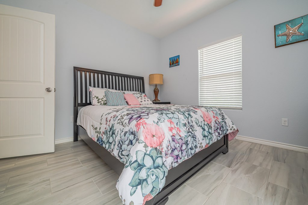 21 Bahamas, ROCKPORT, TX 78382 Photo