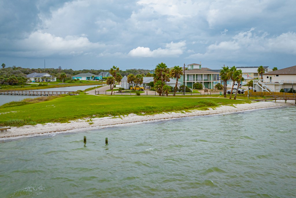 21 Bahamas, ROCKPORT, TX 78382 Photo