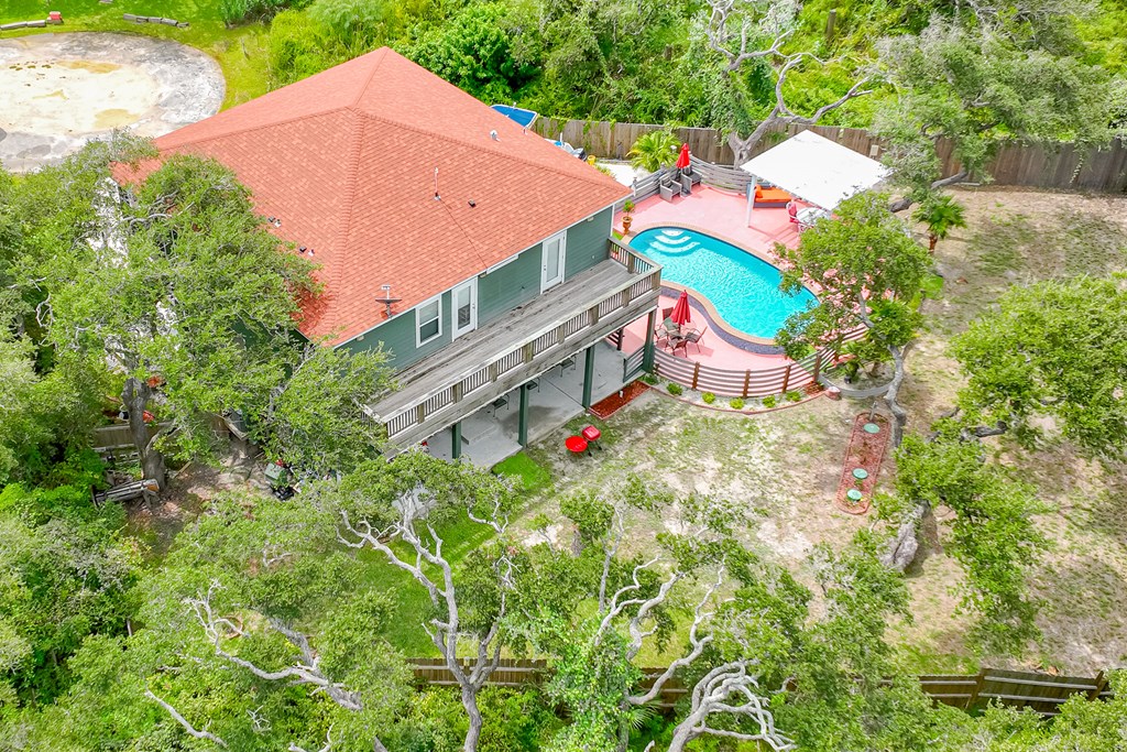 21 Bahamas, ROCKPORT, TX 78382 Photo